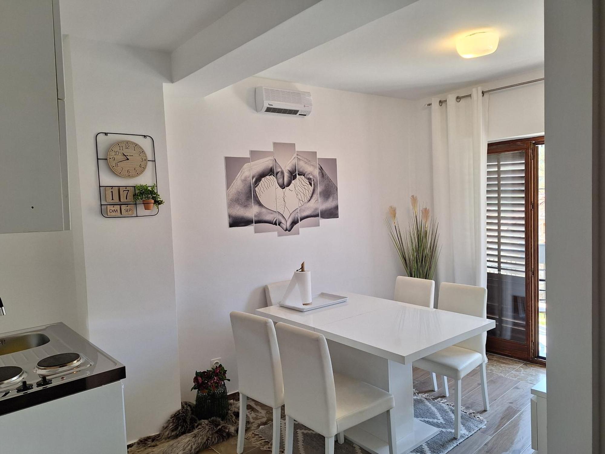 Bed and Breakfast Mare Vrlika Экстерьер фото